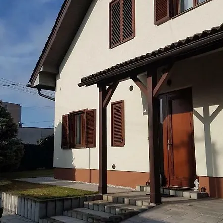 Vera Villa *