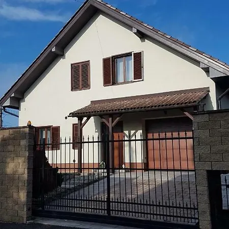 Vera Villa *